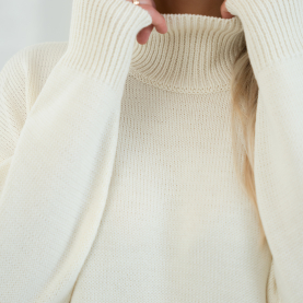 Merino vilnas džemperis ar augsto apkakli