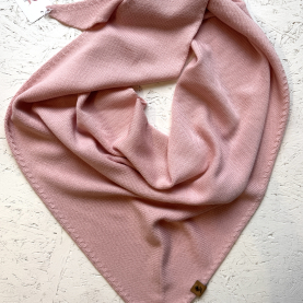 Trijstūra formas merino vilnas šalle