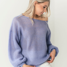 Mohēras džemperis ar laiviņveida apkakli