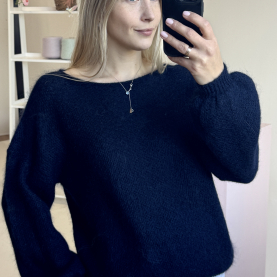 Mohēras džemperis ar laiviņveida apkakli