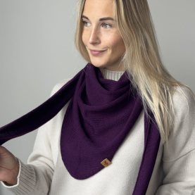 Triangle merino scarf