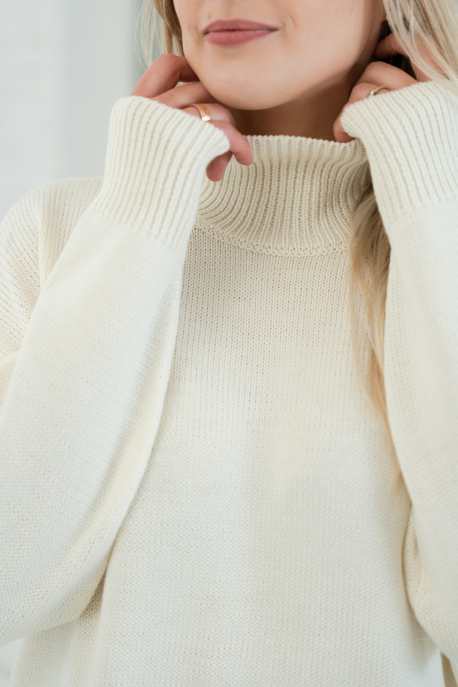 Merino vilnas džemperis ar augsto apkakli
