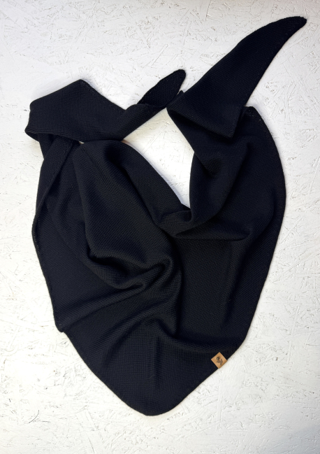 Trijstūra formas merino vilnas šalle