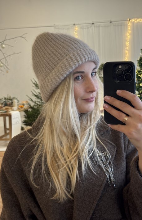 Pūkainā mohēras/zīda cepure