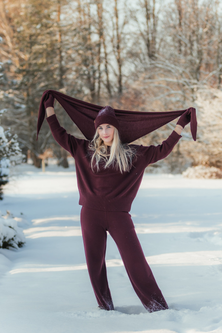 Trijstūra formas merino vilnas šalle