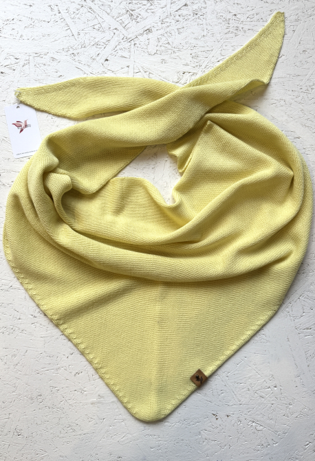 Trijstūra formas merino vilnas šalle