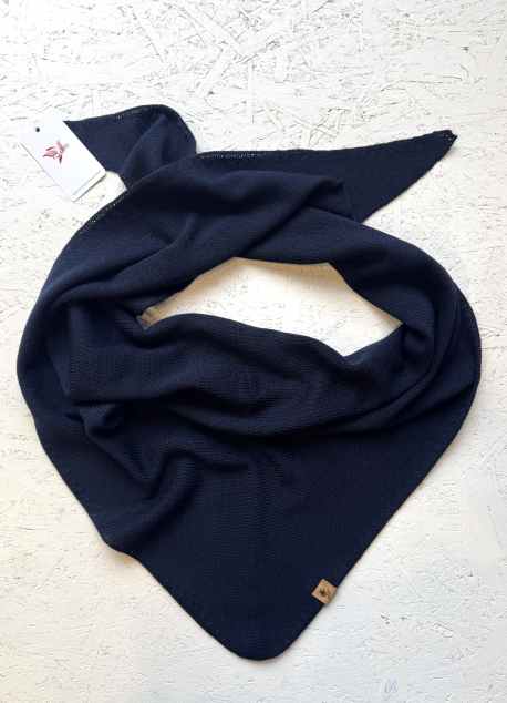 Trijstūra formas merino vilnas šalle