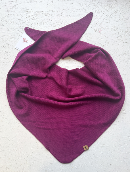 Trijstūra formas merino vilnas šalle