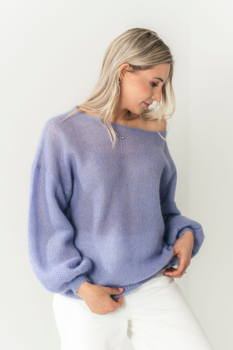 Mohēras džemperis ar laiviņveida apkakli