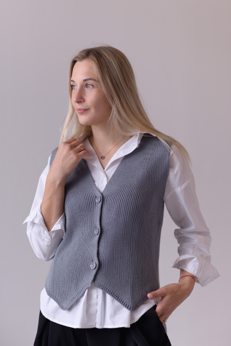 Merino veste ar pogām
