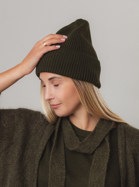 Cepure - bīnijs ar vienu atloku