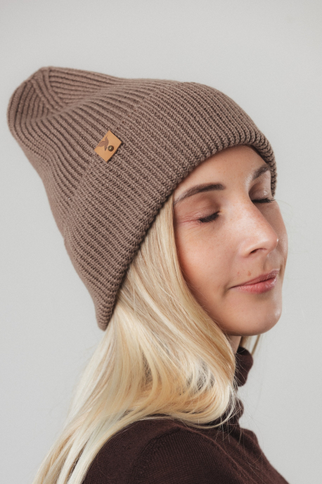 Cepure - bīnijs ar vienu atloku